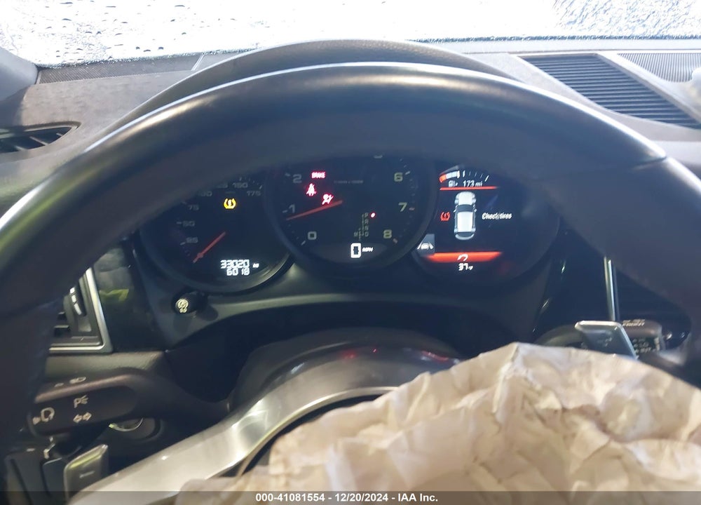 2018 PORSCHE MACAN VIN: WP1AA2A57JLB14924