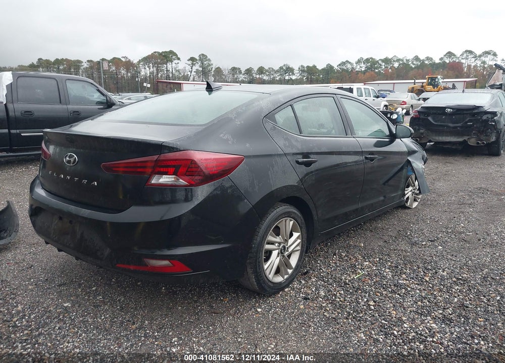 2020 HYUNDAI ELANTRA SEL VIN: 5NPD84LF2LH570977