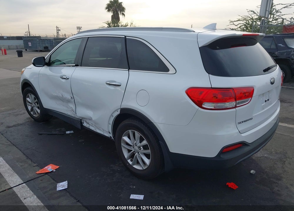 2016 KIA SORENTO 2.4L LX VIN: 5XYPG4A3XGG055635