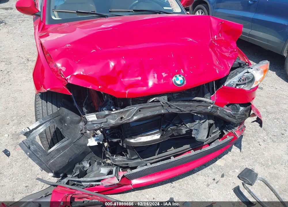 2011 BMW 128I VIN: WBAUP7C55BVK78733