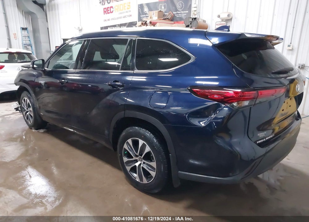 2021 TOYOTA HIGHLANDER HYBRID XLE VIN: 5TDGBRCH7MS064831