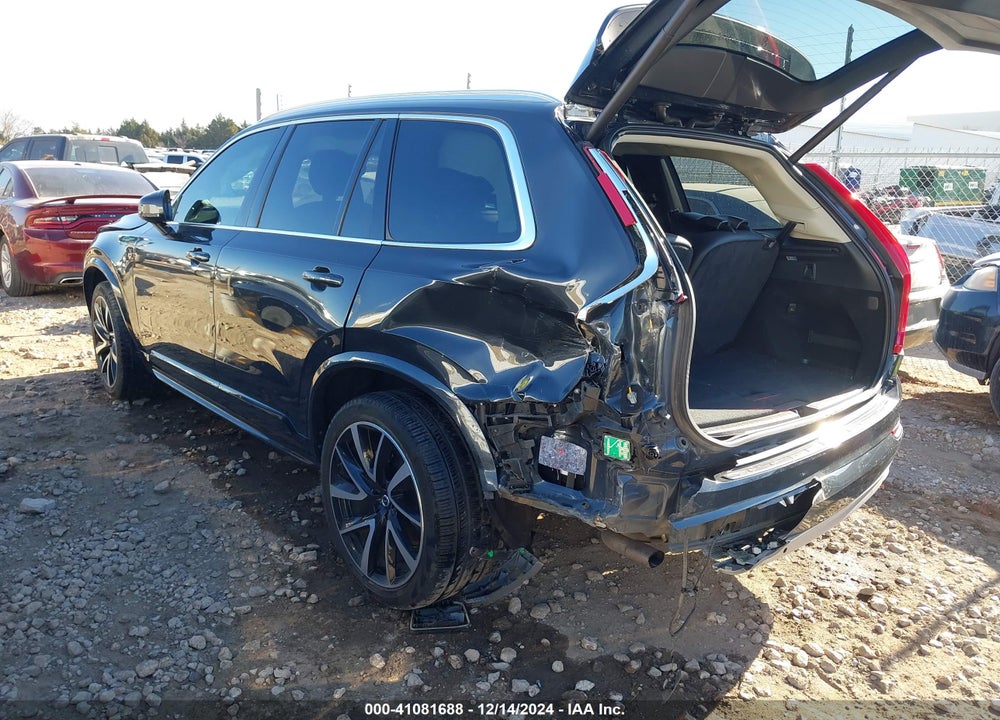 2021 VOLVO XC90 T6 MOMENTUM 7 PASSENGER VIN: YV4A22PK7M1683801