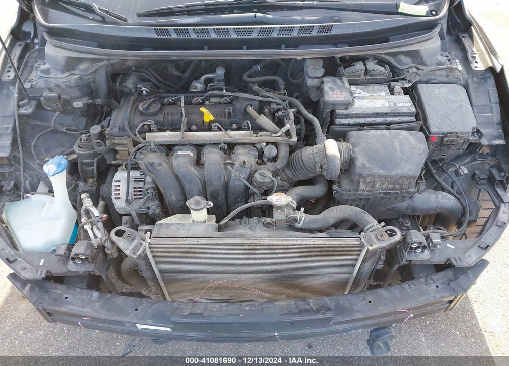 2015 HYUNDAI ELANTRA VIN: 5NPDH4AE3FH623510