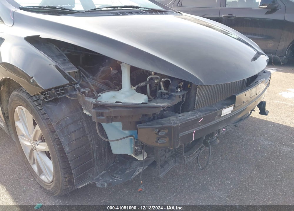 2015 HYUNDAI ELANTRA VIN: 5NPDH4AE3FH623510