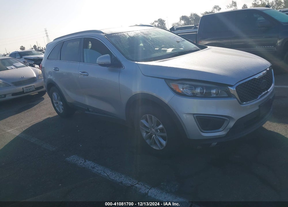 2016 KIA SORENTO 2.4L LX VIN: 5XYPG4A36GG016458