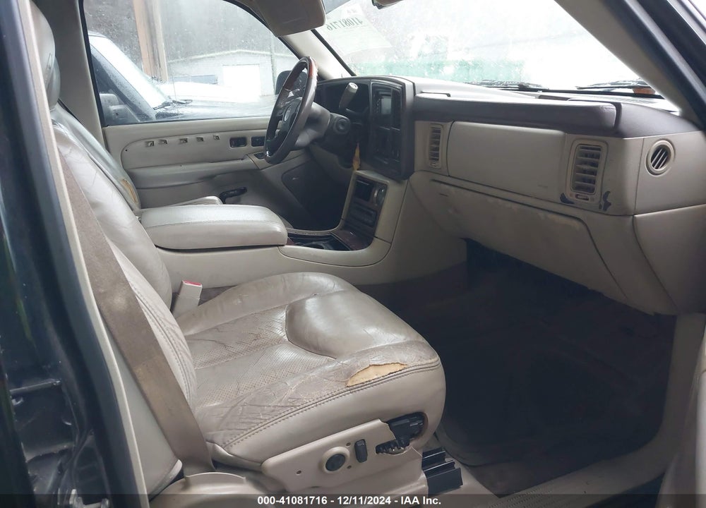 2005 CADILLAC ESCALADE ESV STANDARD VIN: 3GYFK66NX5G122081