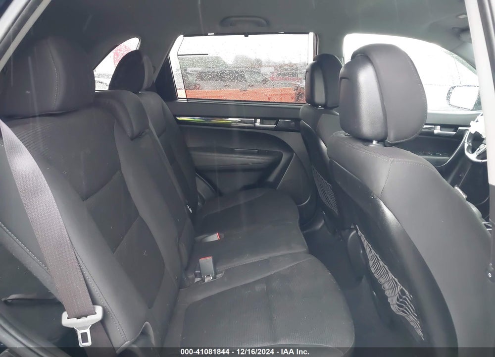 2014 KIA SORENTO LX VIN: 5XYKT4A66EG515869