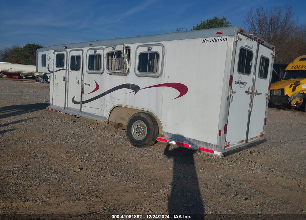 2000 SOONER TRAILER MFG CO INC --- VIN: 48HSA2125Y1003916