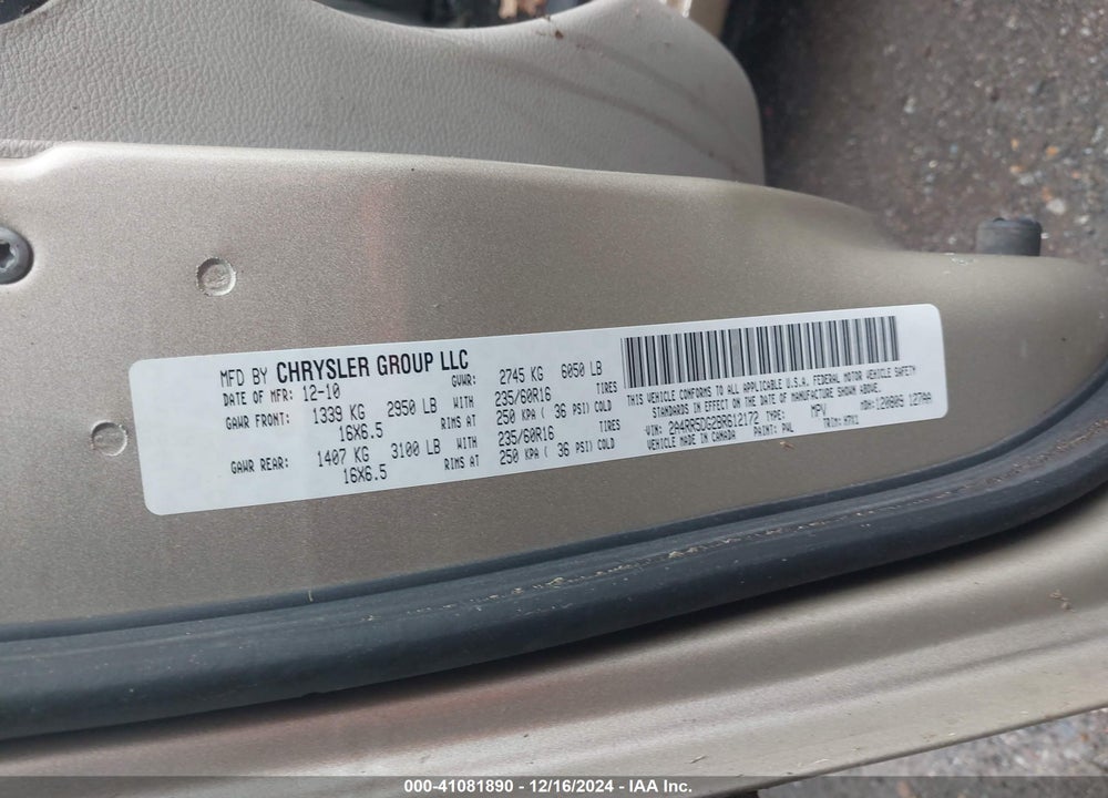 2011 CHRYSLER TOWN & COUNTRY TOURING VIN: 2A4RR5DG2BR612172
