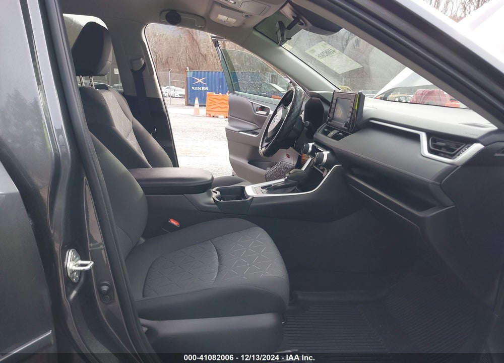 2020 TOYOTA RAV4 XLE VIN: 2T3P1RFV0LC115105