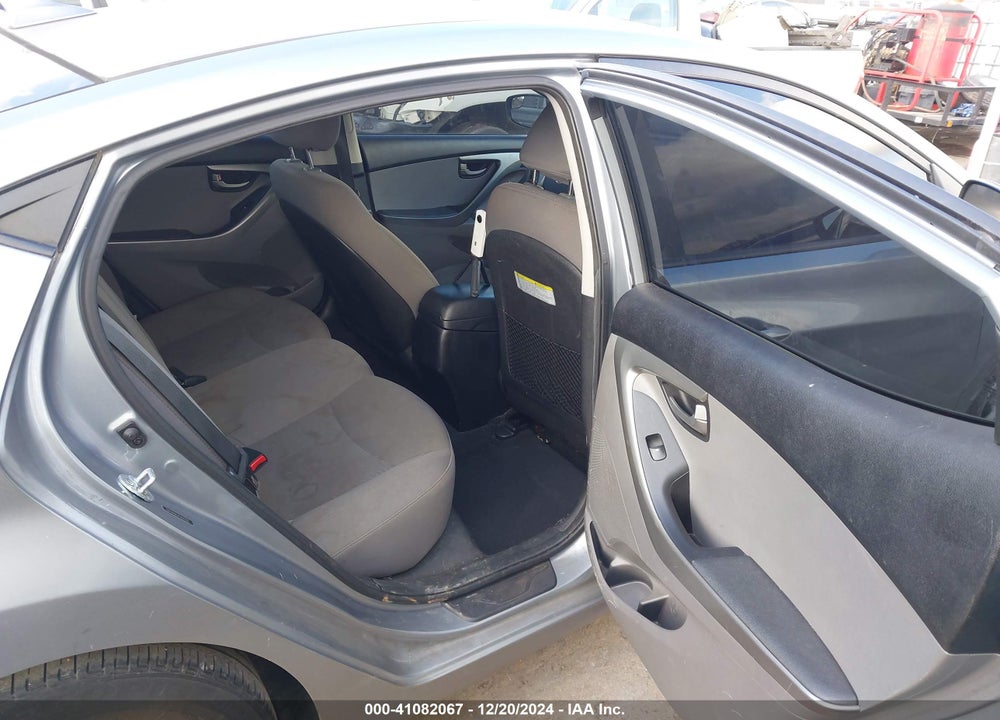 2015 HYUNDAI ELANTRA SE VIN: 5NPDH4AEXFH643351