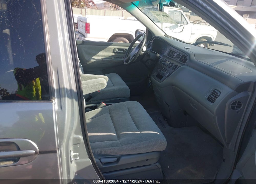 2000 HONDA ODYSSEY EX VIN: 2HKRL1865YH520688
