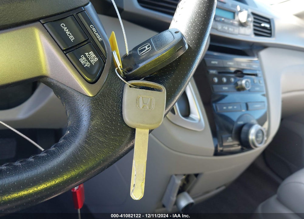 2013 HONDA ODYSSEY EX-L VIN: 5FNRL5H65DB064627