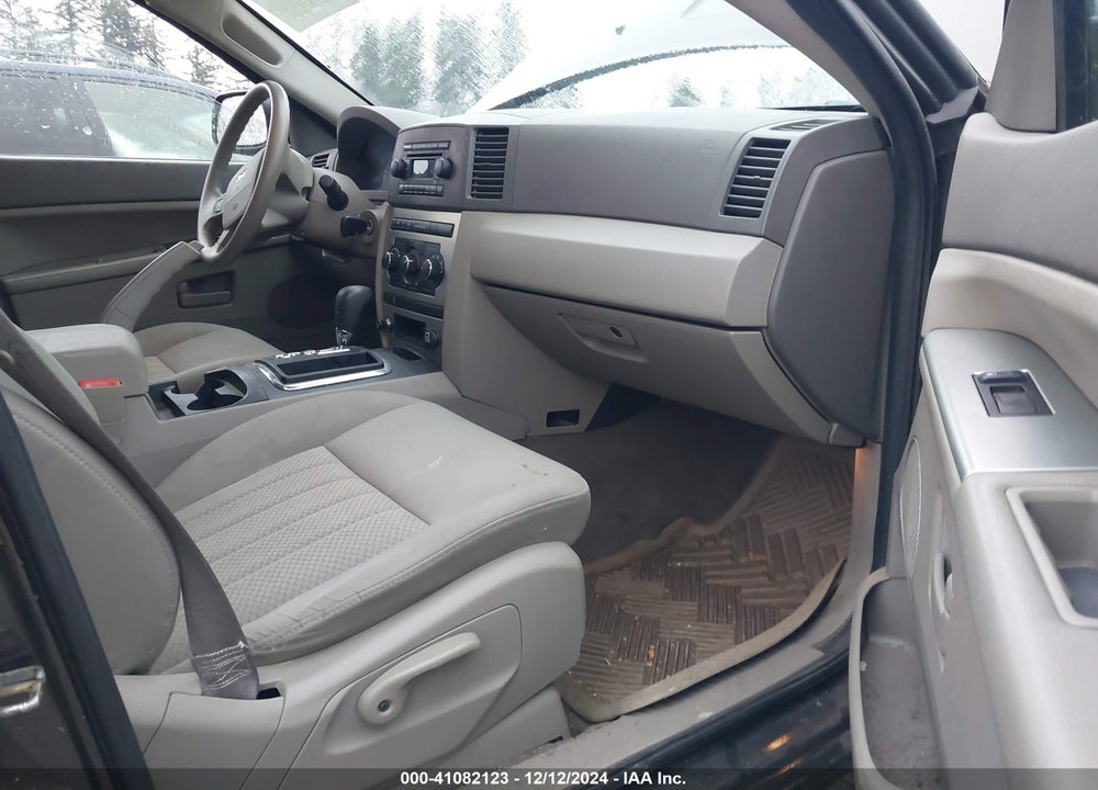 2005 JEEP GRAND CHEROKEE LAREDO VIN: 1J4GR48K55C606332