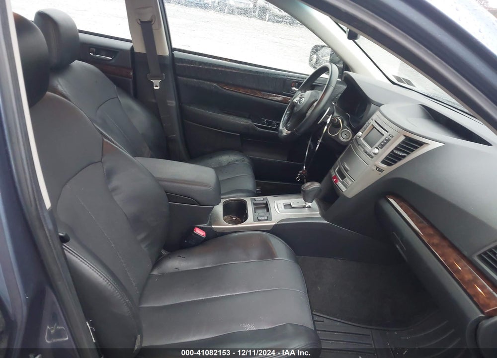 2014 SUBARU LEGACY 2.5I LIMITED VIN: 4S3BMBL60E3012826