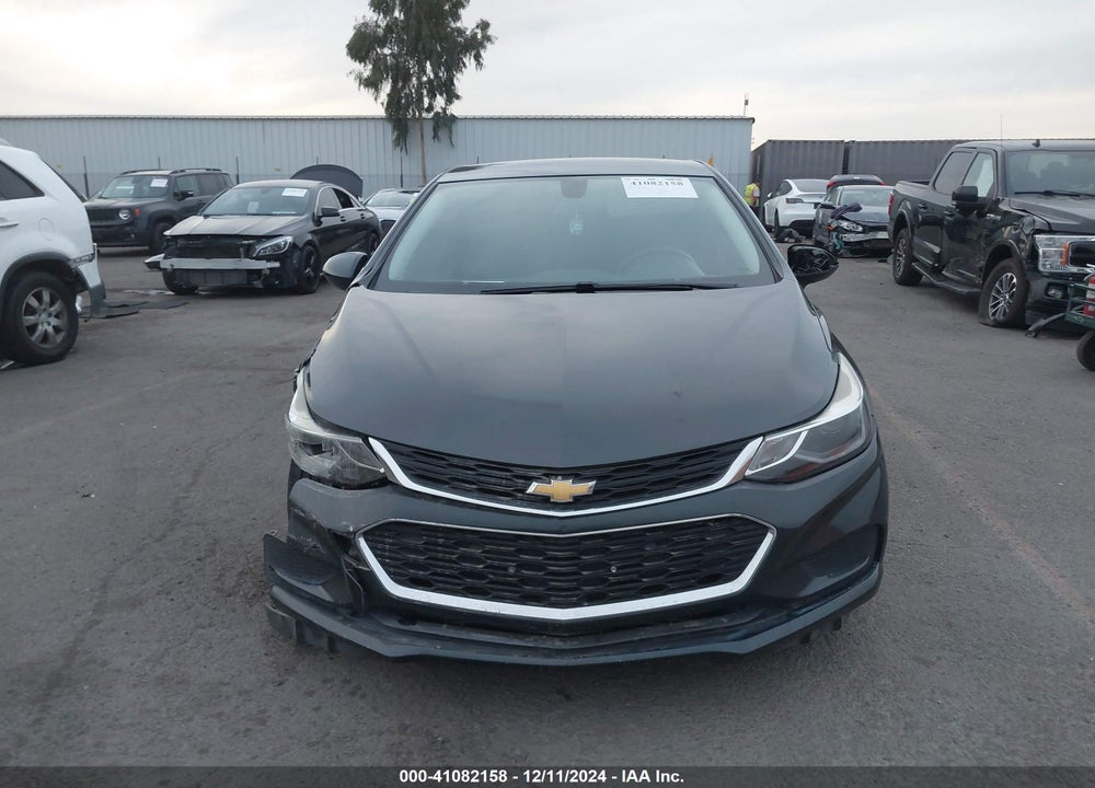 2018 CHEVROLET CRUZE LT AUTO VIN: 1G1BE5SM8J7214467