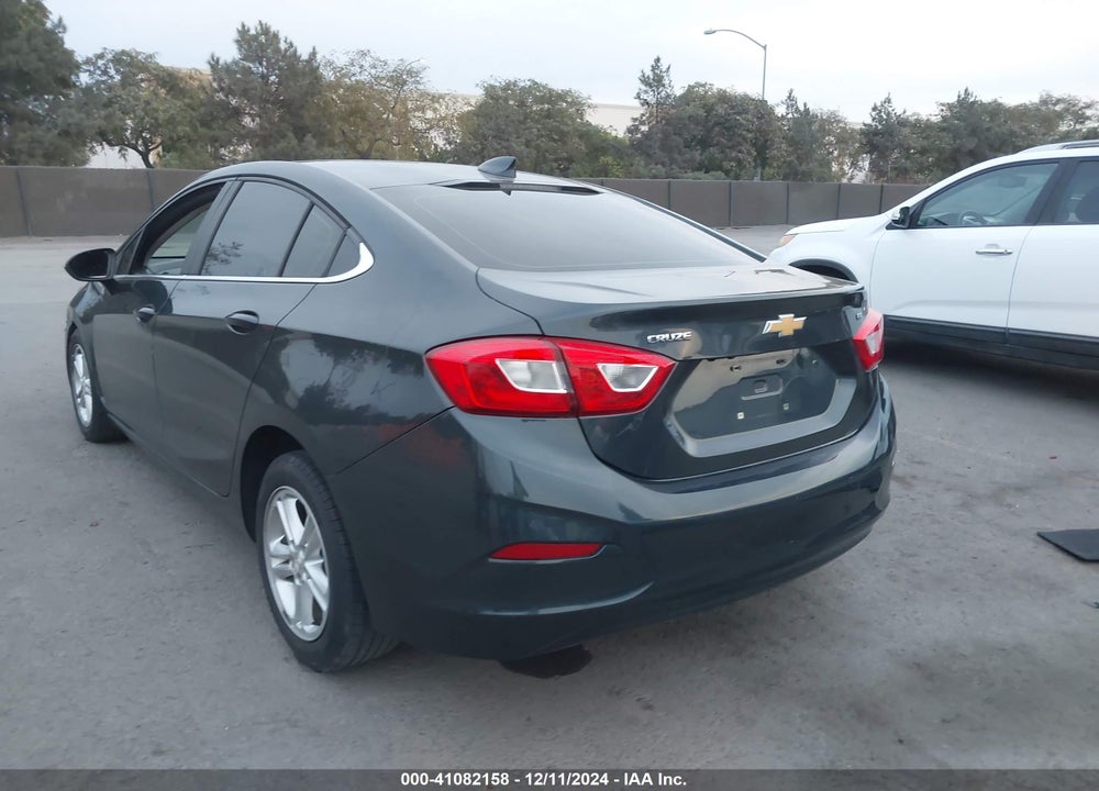 2018 CHEVROLET CRUZE LT AUTO VIN: 1G1BE5SM8J7214467
