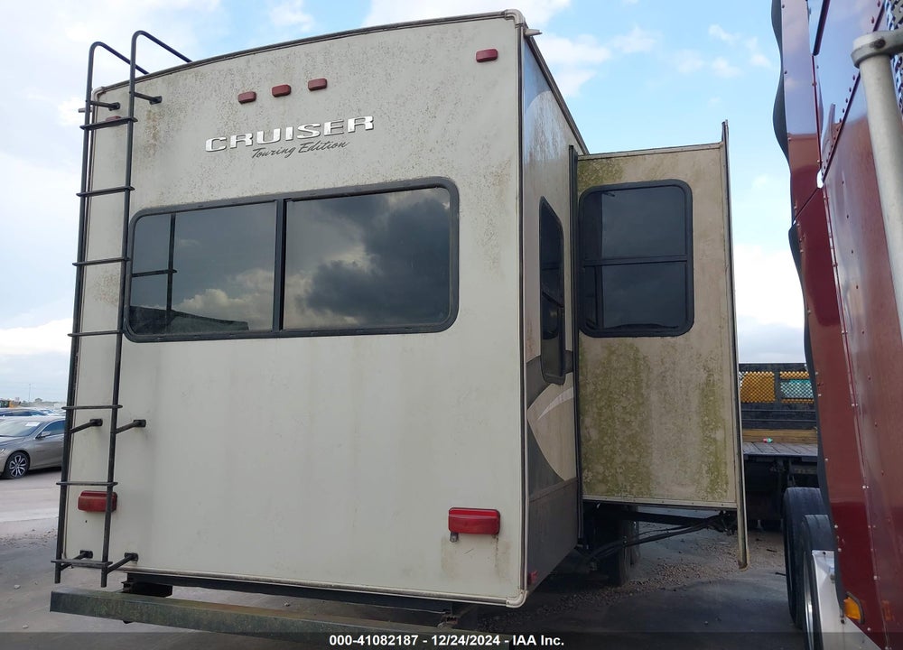 2016 CROSSROADS CRUISER 351MK VIN: 4V0FC3526GG007829