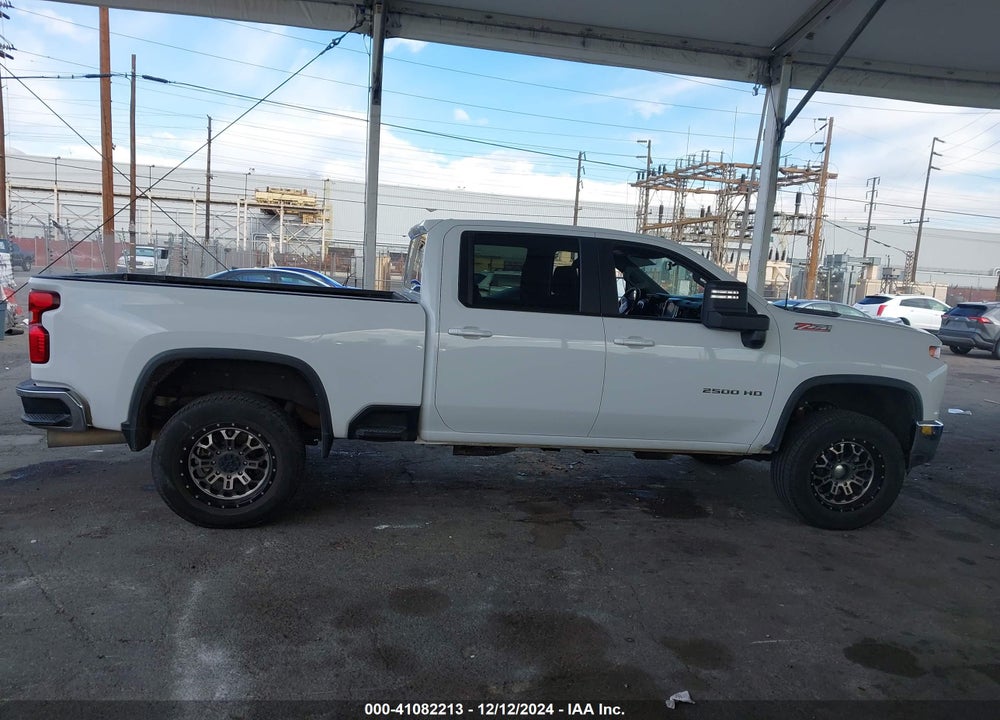 2021 CHEVROLET SILVERADO 2500HD 4WD STANDARD BED LT VIN: 1GC4YNEY2MF139412