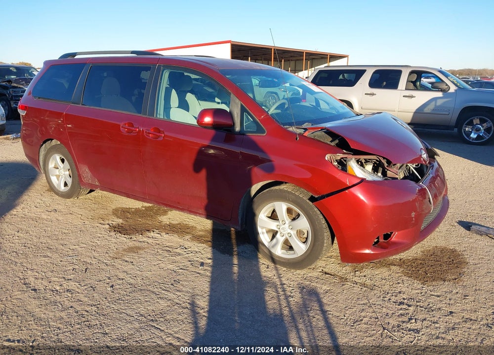 2011 TOYOTA SIENNA LE V6 VIN: 5TDKK3DC9BS042871