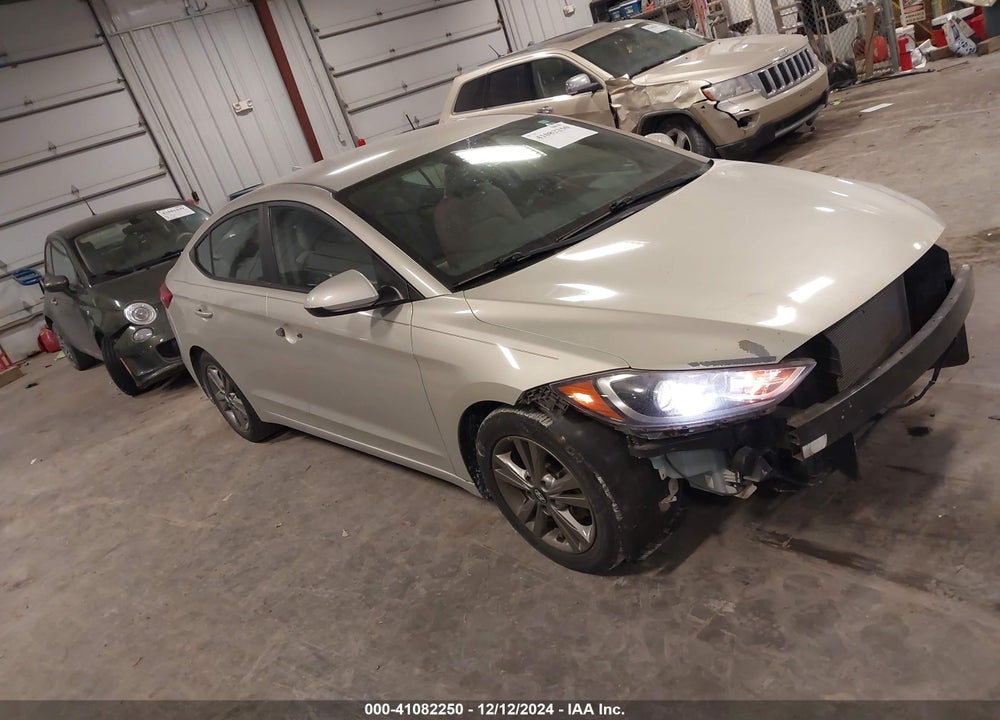 2017 HYUNDAI ELANTRA SE VIN: 5NPD84LF6HH063183