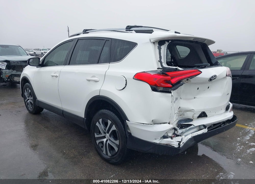 2018 TOYOTA RAV4 LE VIN: JTMZFREV5JJ736667