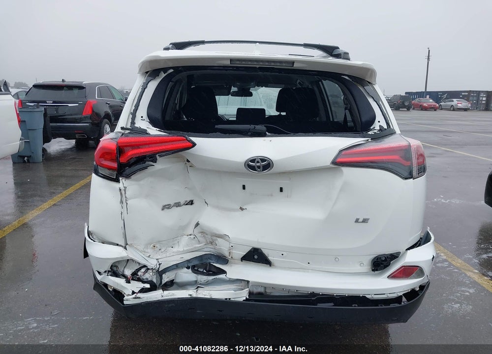 2018 TOYOTA RAV4 LE VIN: JTMZFREV5JJ736667