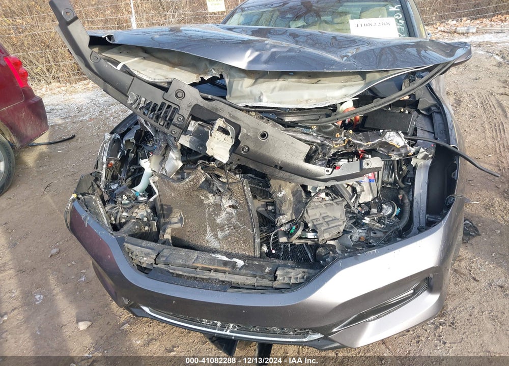 2017 HONDA ACCORD HYBRID EX-L VIN: JHMCR6F5XHC002260