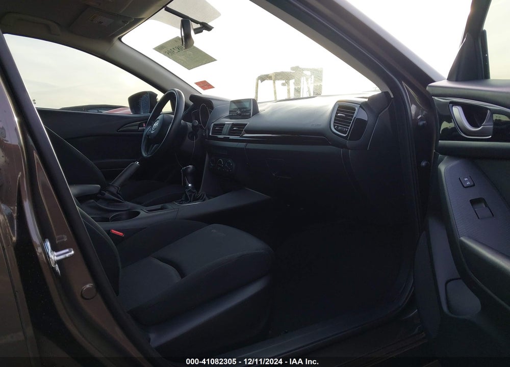 2014 MAZDA 3 I SPORT VIN: JM1BM1K78E1111300