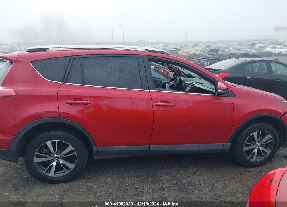 2016 TOYOTA RAV4 XLE VIN: 2T3WFREV3GW239002