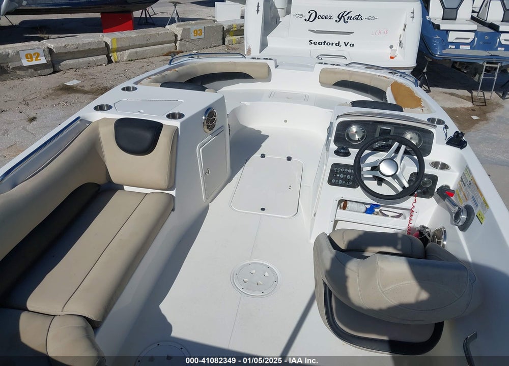 2017 HURRICANE OTHER VIN: GDY36816G617