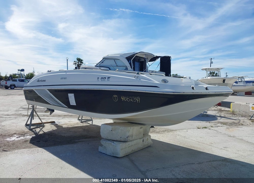 2017 HURRICANE OTHER VIN: GDY36816G617