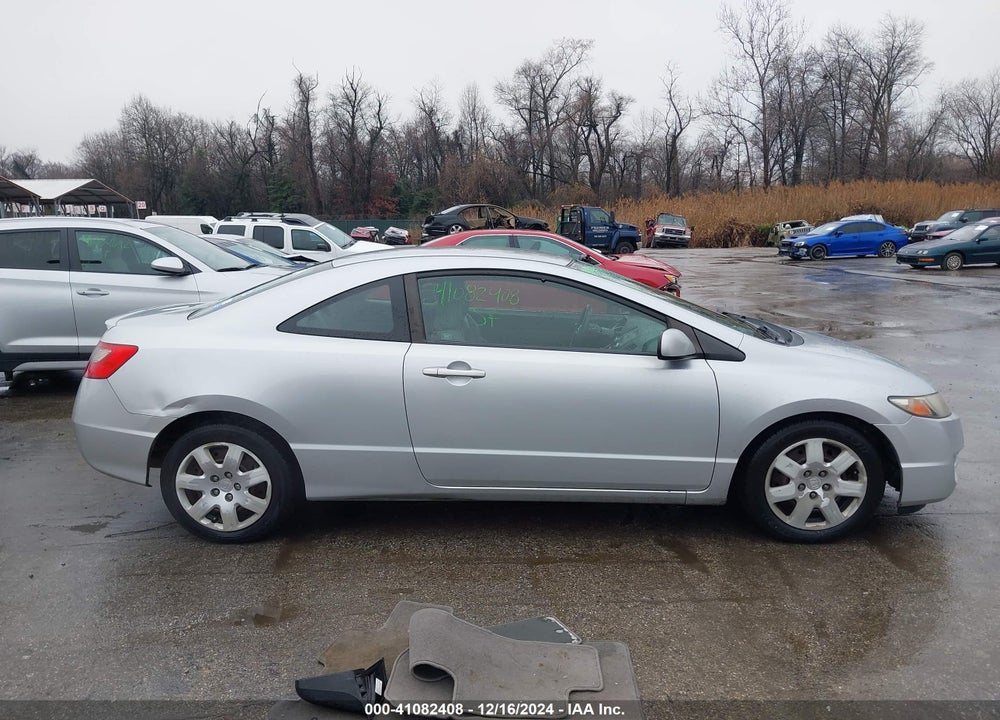 2011 HONDA CIVIC LX VIN: 2HGFG1B68BH511954