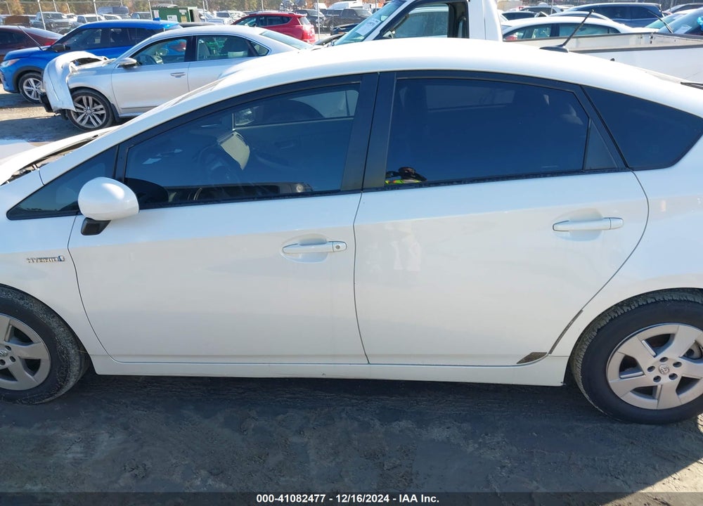 2010 TOYOTA PRIUS II VIN: JTDKN3DUXA5221621