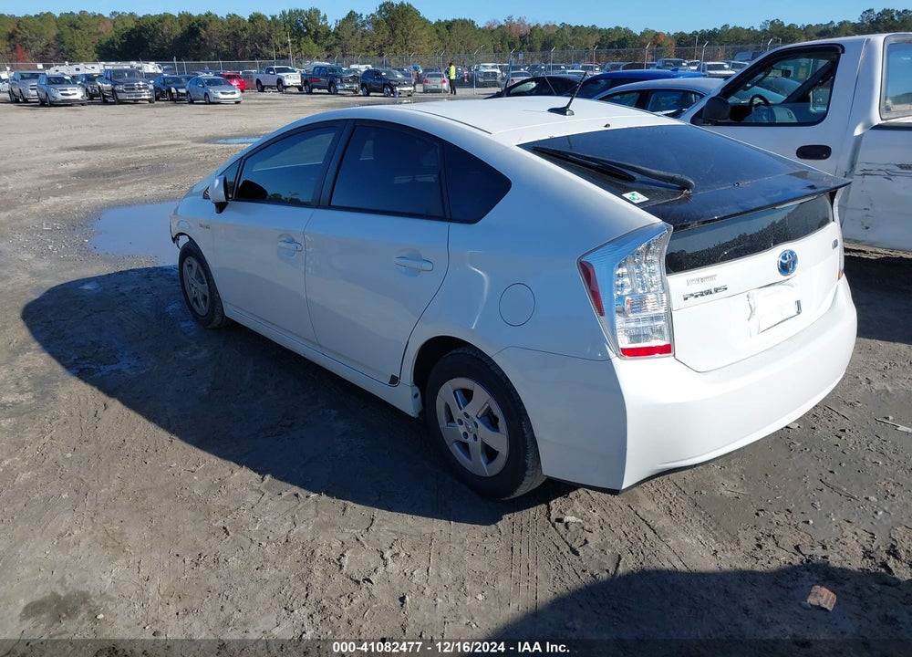 2010 TOYOTA PRIUS II VIN: JTDKN3DUXA5221621