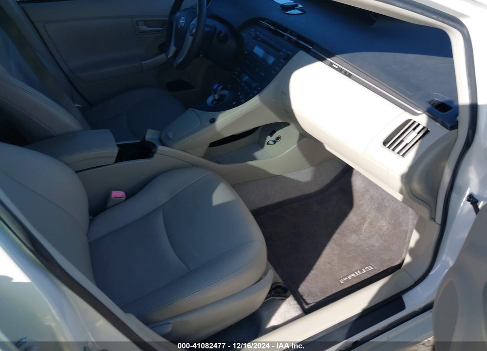 2010 TOYOTA PRIUS II VIN: JTDKN3DUXA5221621