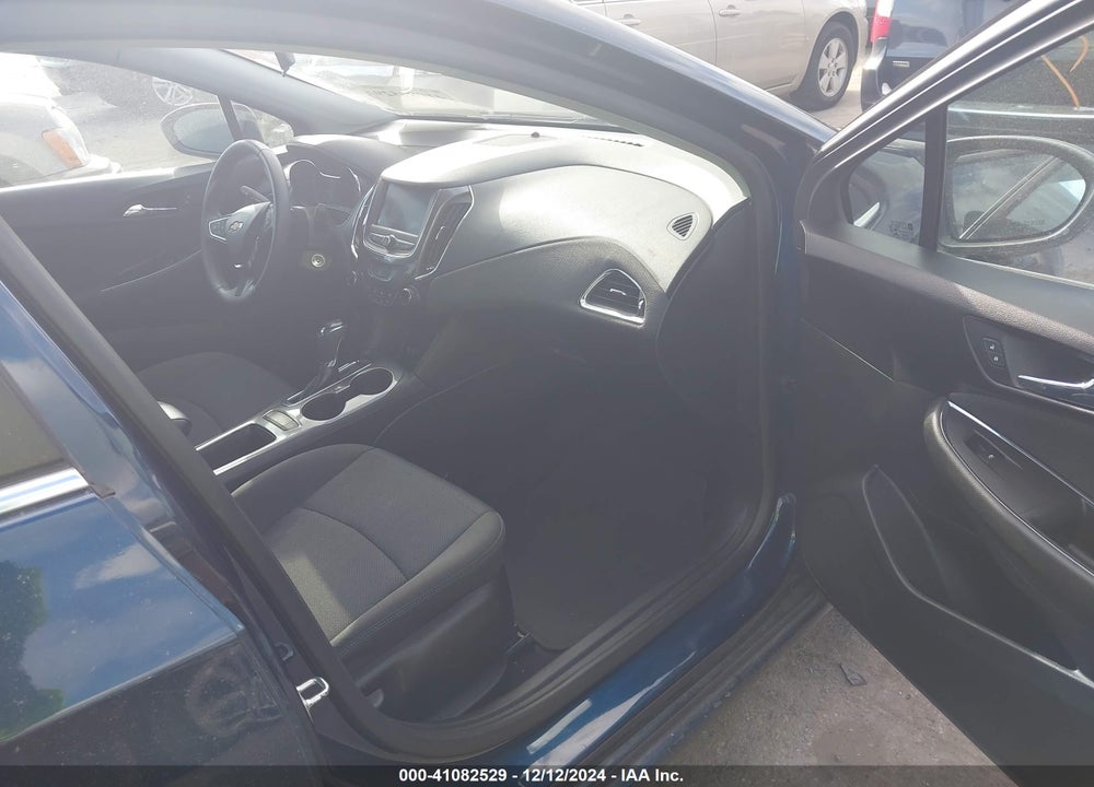 2019 CHEVROLET CRUZE LT VIN: 1G1BE5SM1K7103924