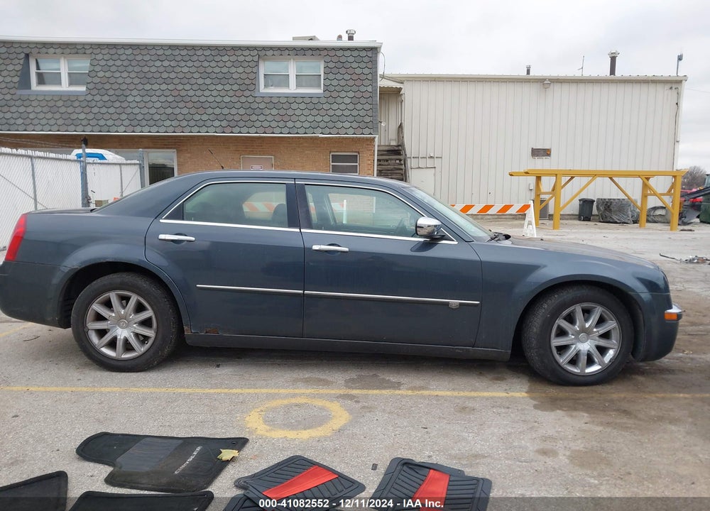 2008 CHRYSLER 300C HEMI VIN: 2C3KA63H28H210122