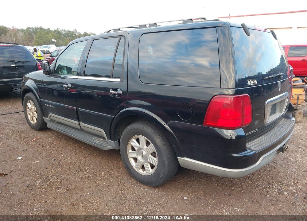 2004 LINCOLN NAVIGATOR VIN: 5LMFU28R24LJ10638
