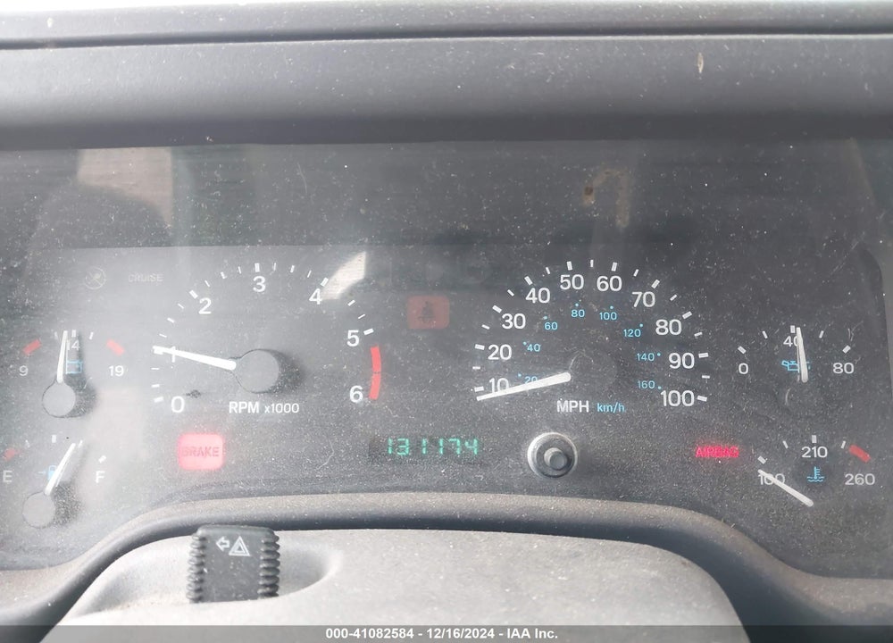1999 JEEP WRANGLER SAHARA VIN: 1J4FY49S7XP470312