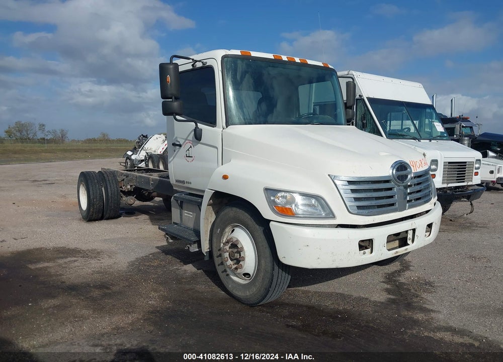 2010 HINO 338 VIN: 5PVNV8JV5A4S51607