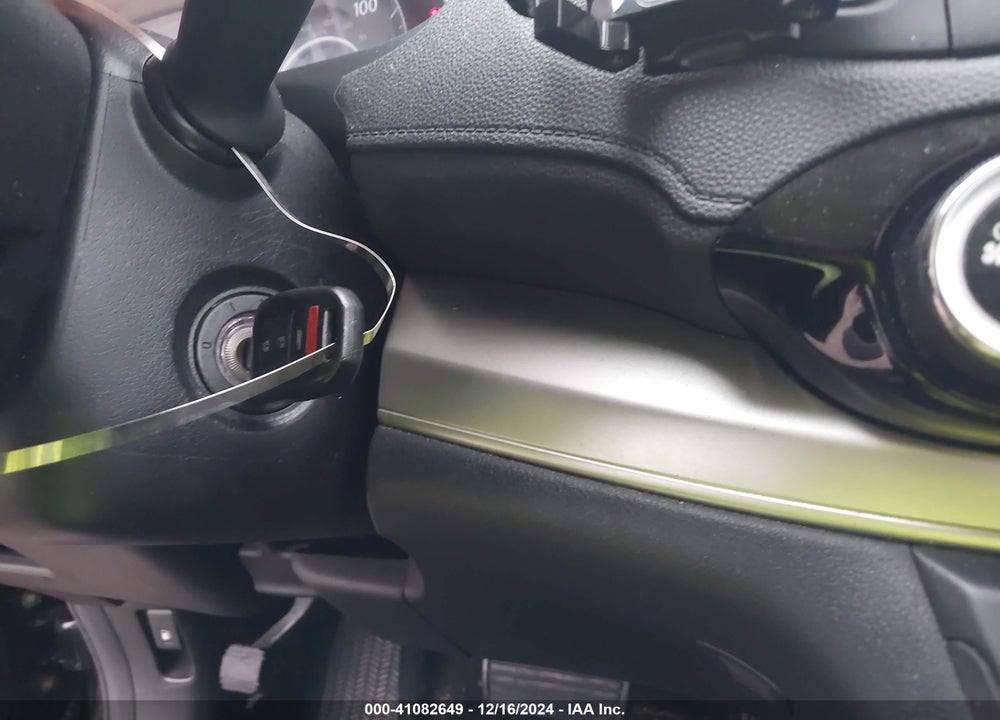 2016 HONDA CR-V LX VIN: 2HKRM4H37GH612677