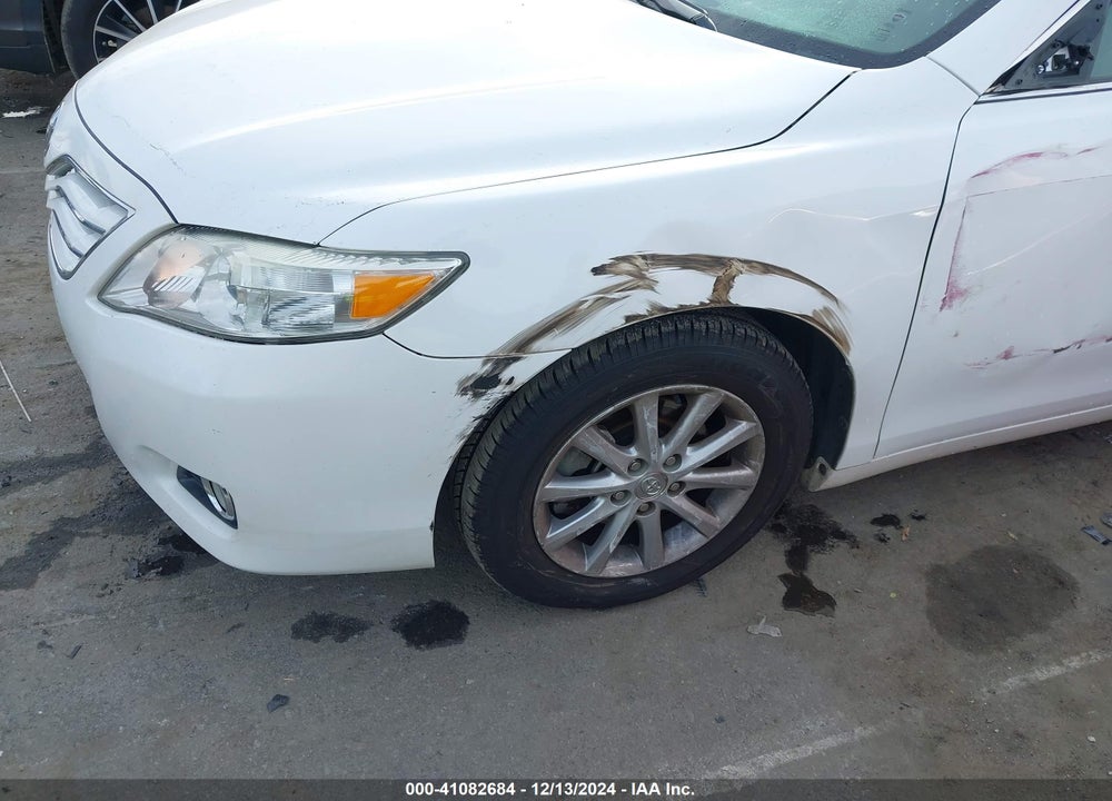 2011 TOYOTA CAMRY XLE V6 VIN: 4T1BK3EK7BU624741