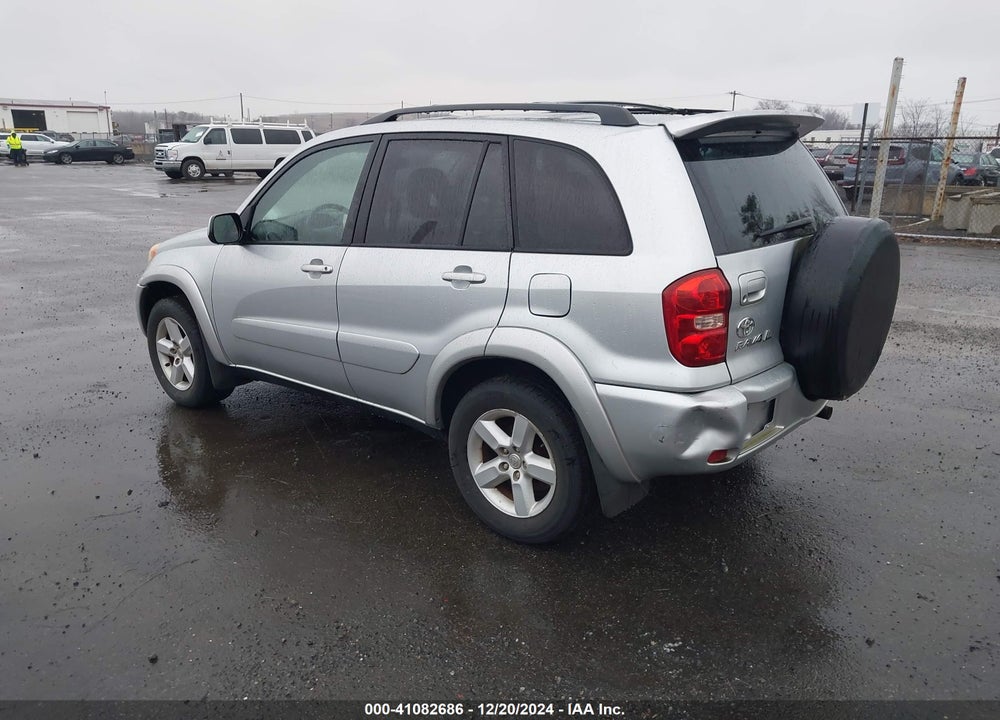 2005 TOYOTA RAV4 VIN: JTEHD20V656047323