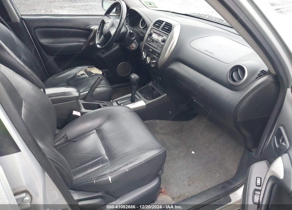 2005 TOYOTA RAV4 VIN: JTEHD20V656047323
