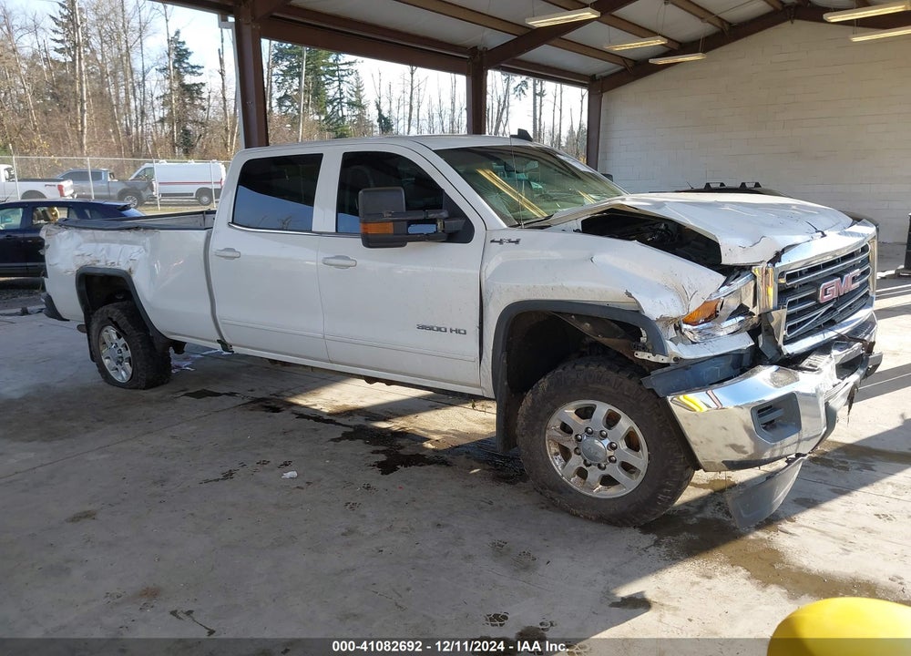 2015 GMC SIERRA 3500HD SLE VIN: 1GT422CG9FF668983