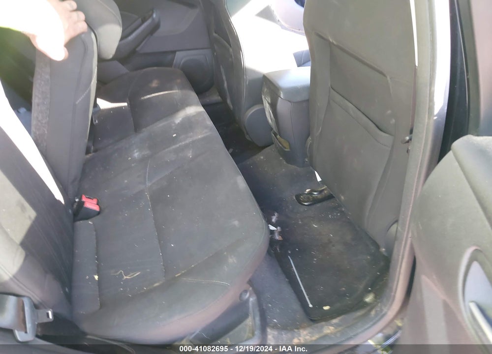 2017 FORD FOCUS SE VIN: 1FADP3F22HL229755