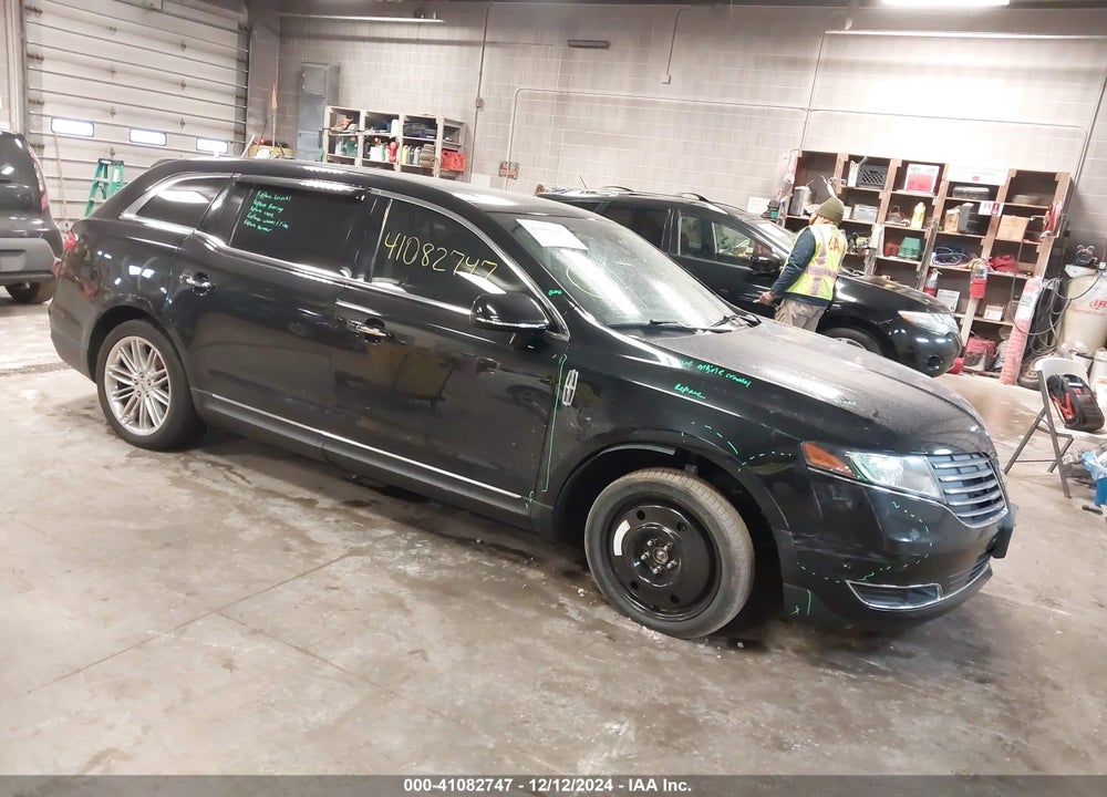 2019 LINCOLN MKT RESERVE VIN: 2LMHJ5AT4KBL03211