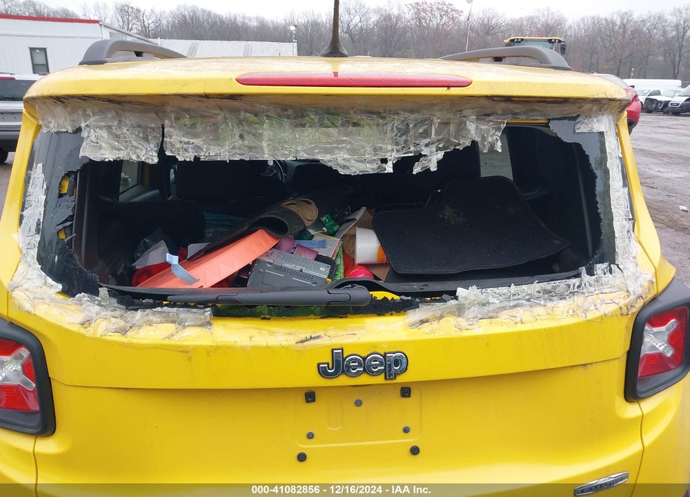 2016 JEEP RENEGADE LATITUDE VIN: ZACCJBBT0GPD61441