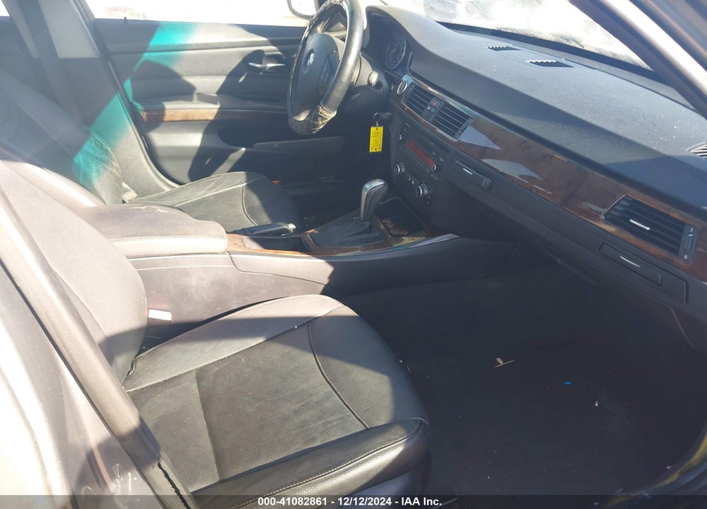 2011 BMW 3 SERIES VIN: WBAPH7C54BE460658